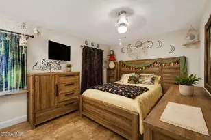 18216 N 18th Dr, Phoenix, AZ 85023 - Photo 8