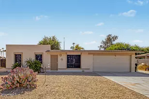 18216 N 18th Dr, Phoenix, AZ 85023 - Photo 2