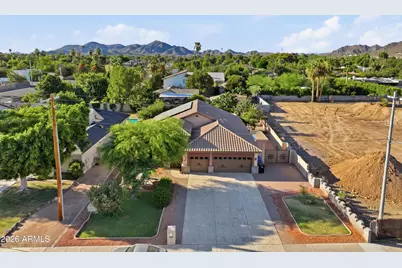 718 E Orangewood Avenue, Phoenix, AZ 85020 - Photo 44