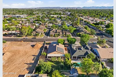 718 E Orangewood Avenue, Phoenix, AZ 85020 - Photo 50