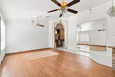 718 E Orangewood Avenue, Phoenix, AZ 85020 - Photo 4