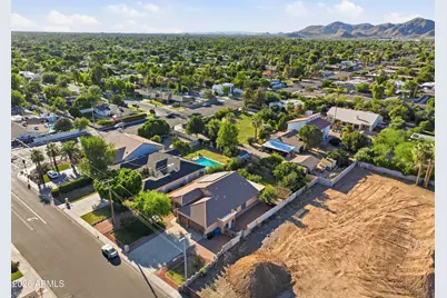 718 E Orangewood Avenue, Phoenix, AZ 85020 - Photo 52
