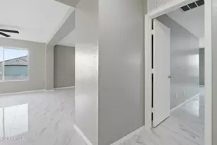 2922 W Dunbar Dr, Phoenix, AZ 85041 - Photo 36