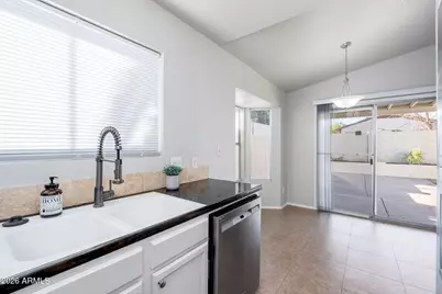 4710 W Wahalla Lane, Glendale, AZ 85308 - Photo 16