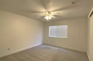5104 N 32nd St, Phoenix, AZ 85018 - Photo 12