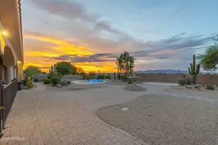 19524 W Corto Ln, Buckeye, AZ 85326 - Photo 6