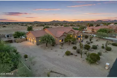19524 W Corto Lane, Buckeye, AZ 85326 - Photo 8
