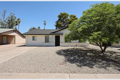 4034 E Windrose Drive, Phoenix, AZ 85032 - Photo 1