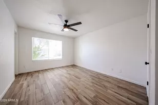 4034 E Windrose Dr, Phoenix, AZ 85032 - Photo 16