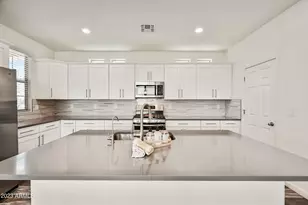 3659 E Dogwood Dr, Chandler, AZ 85286 - Photo 8