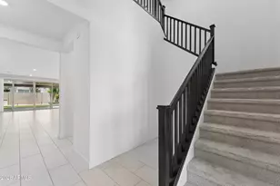 1524 E Carob Ct, Gilbert, AZ 85298 - Photo 6