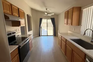 19816 N 34th Pl, Phoenix, AZ 85050 - Photo 8