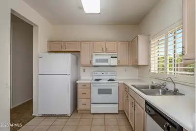 22202 N Cochise Lane, Sun City West, AZ 85375 - Photo 8