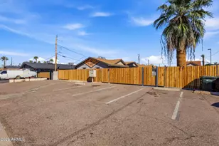 840 E Turney Ave, Phoenix, AZ 85014 - Photo 18