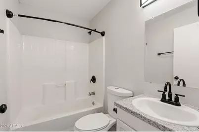 840 E Turney Avenue #Apt 2, Phoenix, AZ 85014 - Photo 6