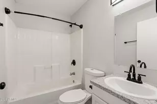 840 E Turney Ave, Phoenix, AZ 85014 - Photo 6