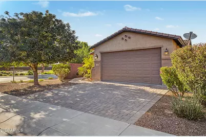 528 W Evergreen Pear Avenue, San Tan Valley, AZ 85140 - Photo 2