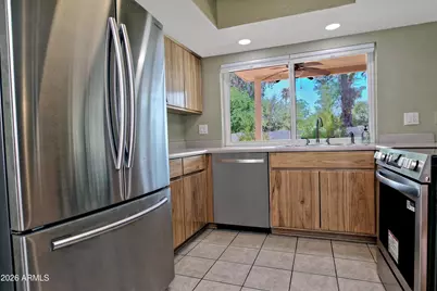 846 E Village Circle Drive N, Phoenix, AZ 85022 - Photo 12