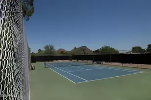 846 E Village Cir Dr N, Phoenix, AZ 85022 - Photo 32
