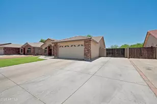 2871 E Morgan Dr, Gilbert, AZ 85295 - Photo 2