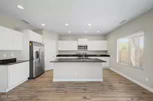 2042 W Davis Rd, Phoenix, AZ 85023 - Photo 16