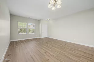 2042 W Davis Rd, Phoenix, AZ 85023 - Photo 8
