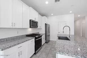 9053 W Agora Ln, Tolleson, AZ 85353 - Photo 10