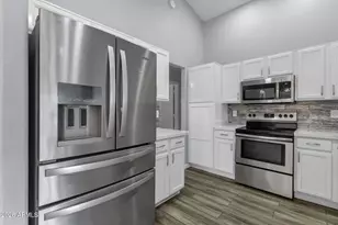5843 S Brittany Ln, Tempe, AZ 85283 - Photo 8