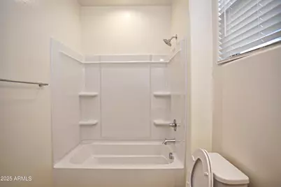 879 W Finch Drive, San Tan Valley, AZ 85140 - Photo 10