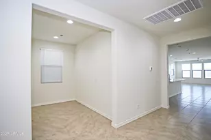 879 W Finch Dr, San Tan Valley, AZ 85140 - Photo 12
