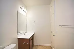 879 W Finch Dr, San Tan Valley, AZ 85140 - Photo 18
