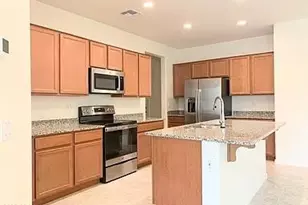 3325 W Dunbar Dr, Phoenix, AZ 85041 - Photo 4