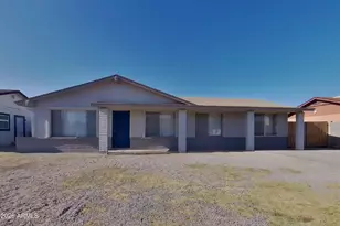 7805 W Cora Ln, Phoenix, AZ 85033 - Photo 1
