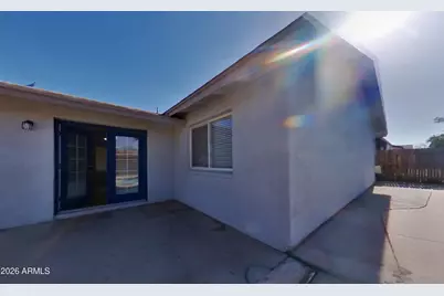 7805 W Cora Lane, Phoenix, AZ 85033 - Photo 18
