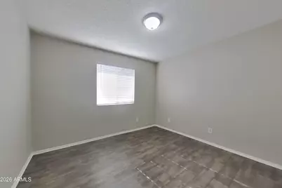 7805 W Cora Lane, Phoenix, AZ 85033 - Photo 12