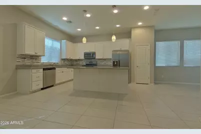 14989 W Wilshire Drive, Goodyear, AZ 85395 - Photo 6