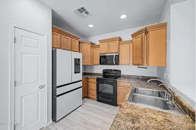 17781 N 114th Lane, Surprise, AZ 85378 - Photo 12