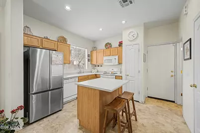1322 E Dunbar Drive, Phoenix, AZ 85042 - Photo 10