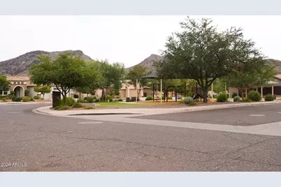27507 N 56th Lane, Phoenix, AZ 85083 - Photo 2