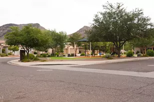 27507 N 56th Ln, Phoenix, AZ 85083 - Photo 2