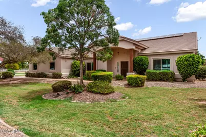 3511 S 201st Drive, Buckeye, AZ 85326 - Photo 2