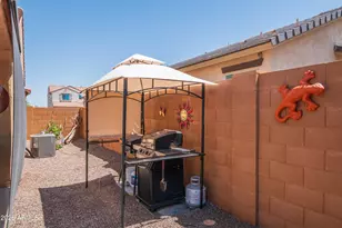 25963 W Sequoia Dr, Buckeye, AZ 85396 - Photo 34