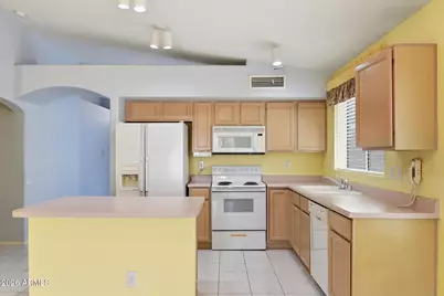 6215 W Pontiac Drive, Glendale, AZ 85308 - Photo 18