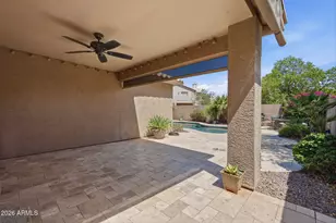 207 E Devon Dr, Gilbert, AZ 85296 - Photo 8