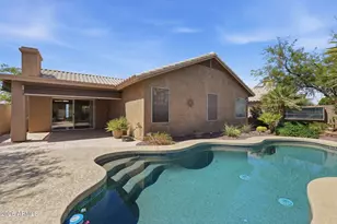 207 E Devon Dr, Gilbert, AZ 85296 - Photo 4