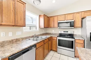 41350 W Hopper Dr, Maricopa, AZ 85138 - Photo 4