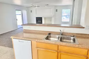 2106 W Alta Vista Rd, Phoenix, AZ 85041 - Photo 16