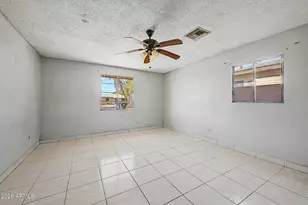 3315 E Oak St, Phoenix, AZ 85008 - Photo 14