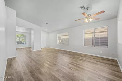 25846 W Kendall Street, Buckeye, AZ 85326 - Photo 4