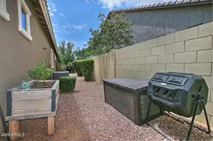 924 E Dumbarton Ave, Gilbert, AZ 85298 - Photo 40